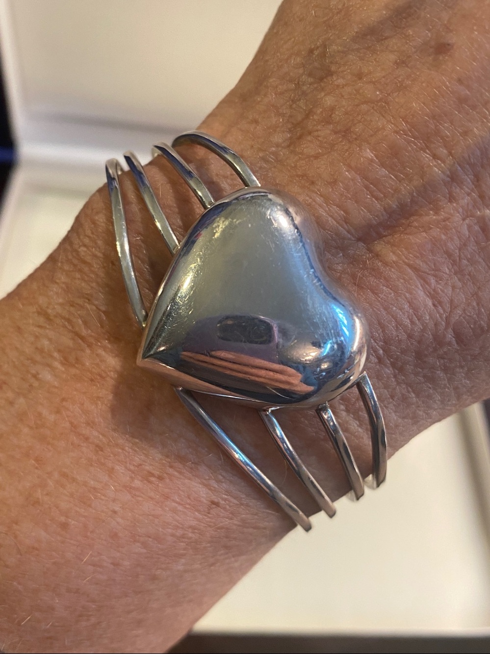 Vintage Taxco Mexico 925 Sterling Silver Puffy Heart Cuff Bracelet | 29.7g